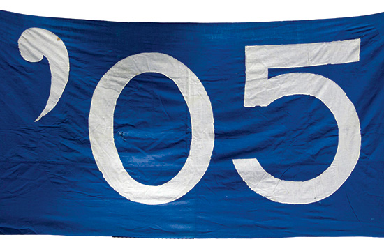 blue flag with 05 on it.